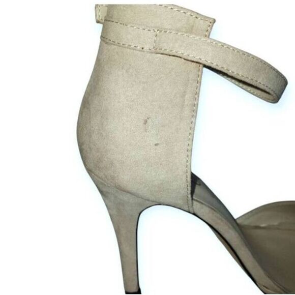 ALDO CREAM SUEDE ANKLE STRAP HEELS SZ.7.5 EUC. - Picture 11 of 11